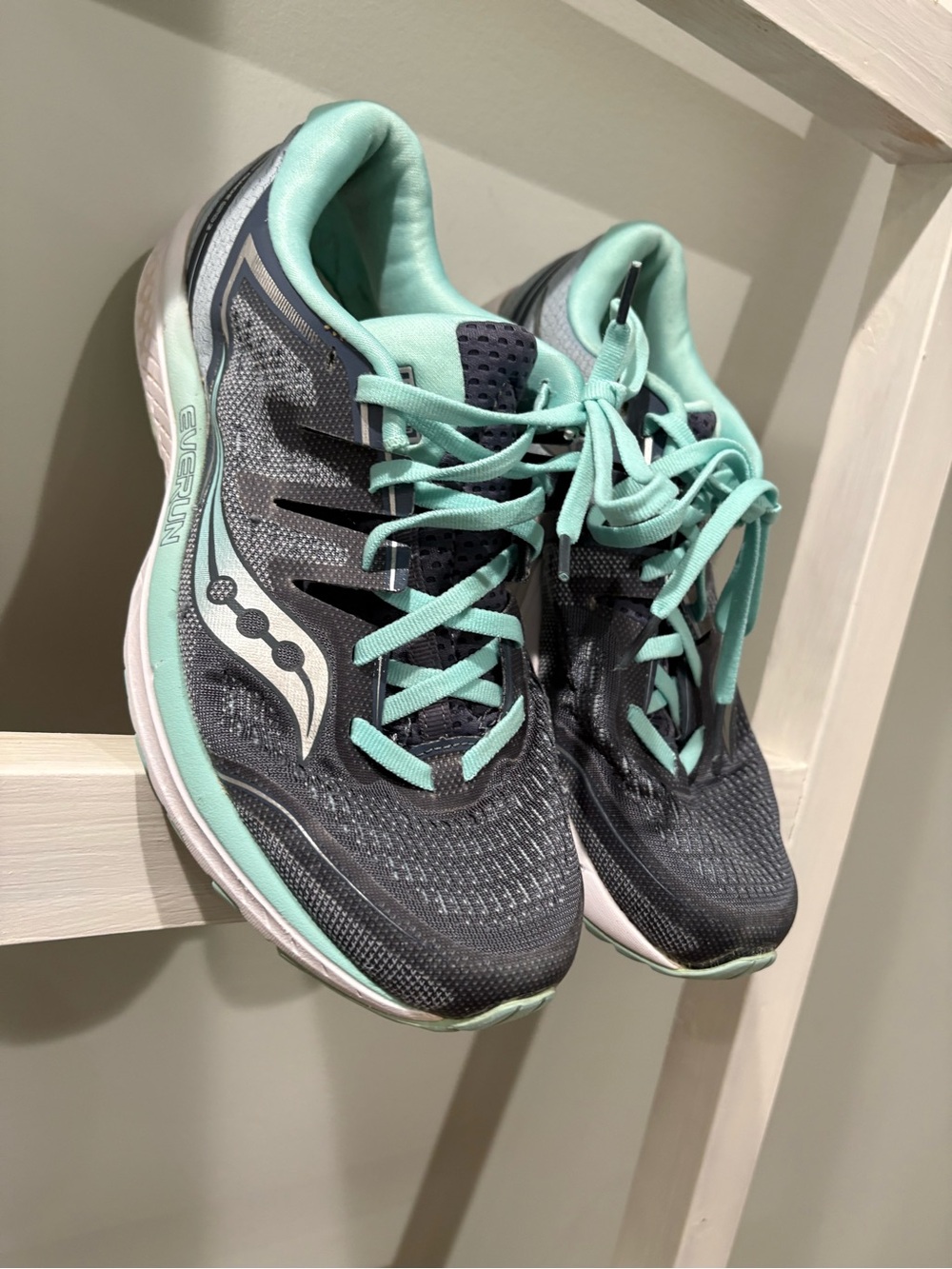 Saucony Women's Gray and Mint Running Sneakers